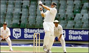 Matthew Hayden takes charge of the innings with 122 including two sixes