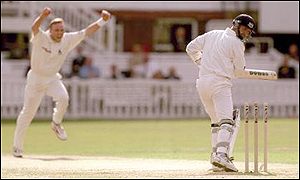 Donald spent 11 seasons playing for Warwickshire