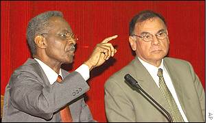 OPEC president Rilwanu Lukman, left, and secretary general Ali Rodriguez in Moscow