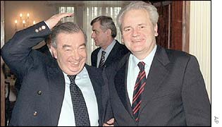 Yevgeny Primakov (left) and Slobodan Milosevic during the talks in Belgrade in 1999.