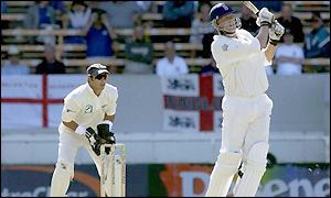 Flintoff is dismissed for 137