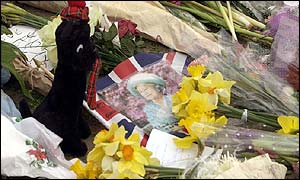 Tributes at Clarence House