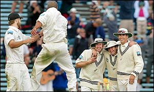 England are stopped 78 runs short of their target as New Zealand celebrate