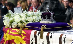 Soldiers from the 1st Battalion Irish Guards were the pallbearers