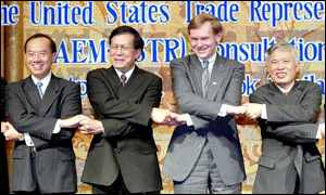 (L to R) Singapore Trade Minister George Yeo, Thai Commerce Minister Adisai Bhotharamik, US Trade Representative Robert Zoellick, Vietnam Trade Minister Vu Khoan.