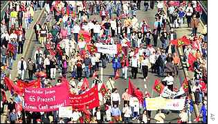 IG Metall strikers on a march