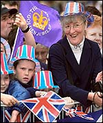 Crowds flock to see the Queen