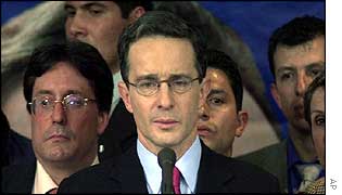 Uribe delivers victory speech