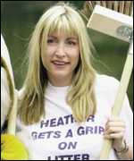 Heather Mills campaigning against litter