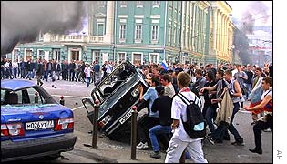 Car overturned in central Moscow
