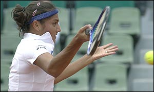 Paola Suarez in action in Paris