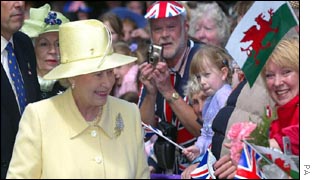 Her Majesty greets well-wishers at Bangor