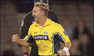 Andrew Bichel celebrates taking the dangerous Inzamam ul-Haq 