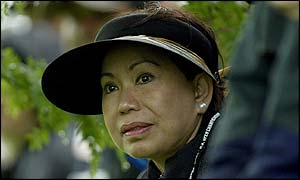 Katida Woods watches son Tiger