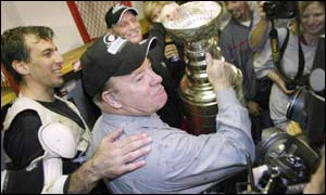 Chris Chelios and Wings coach Scotty Bowman.