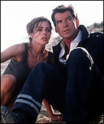 Denise Richards and Pierce Brosnan in The World Is Not Enough