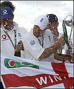 Hussain receives the trophy