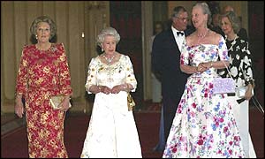 The Queen and Queen Beatrix of Holland (r) and Queen Margrethe of Denmark 