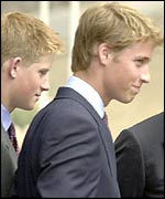 Prince Harry (l) and William 