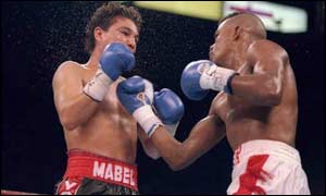 Trinidad on his way to a fourth round knockout of Luis Yori Boy Campas in 1994
