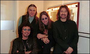 Ozzy Osbourne (centre)