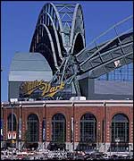 Miller Park hosts the 2002 All-Star game