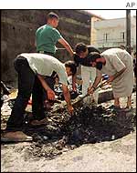 Bomb crater in Larba 