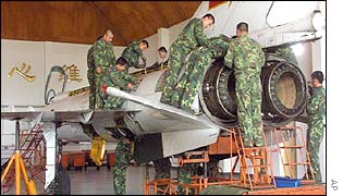 Chinese mechanics with the Peoples Liberation Army�s 24 Air Division 