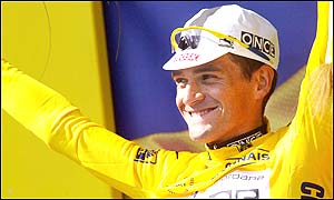 Igor Gonzalez Galdeano keeps the yellow jersey going into stage six