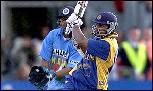 Kumar Sangakkara hit 66 off just 47 balls before being stumped by Dravid