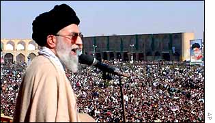 Ayatollah Khamenei addresses a crowd in Isfahan in 2001