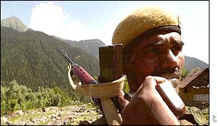 Indian soldier in Kashmir