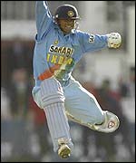Mohammad Kaif celebrates victory for India