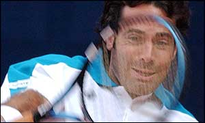 Alex Corretja plays a backhand