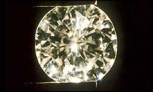 A solitaire diamond