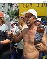 Miners protest in Kiev over safety and pay