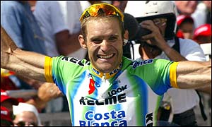 Botero wins the stage but Armstrong continues to build on his commanding lead