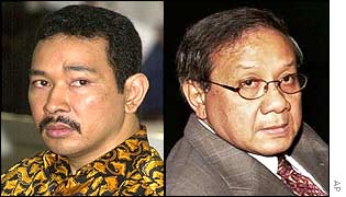 Tommy Suharto (l) and Akbar Tandjung