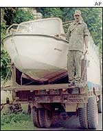 Army relief units move boats in Bihar