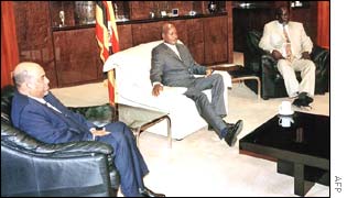 Omar al-Bashir, Yoweri Museveni and John Garang in Kampala