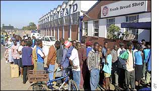 Zimbabweans queue for bread