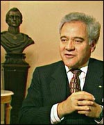 Bolivian President Gonzalo Sanchez de Lozada