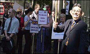 Museum staff on strike