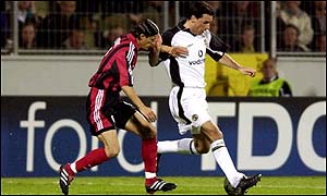 Manchester United striker Ruud van Nistelrooy in action against Bayer Leverkusen
