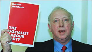 Arthur Scargill launches the Socialist Labour Party