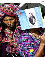 Guatemalan women at the Mass