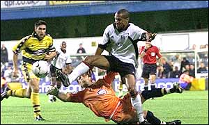 4,000 fans were on hand at Loftus Road to witness a mediocre performance from Fulham