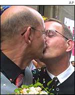 Germany's first gay marriage couple celebrate