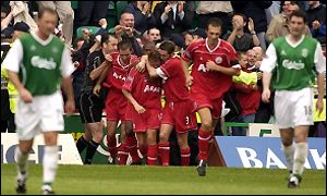 Aberdeen players celebrate