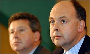 Football League chief executive David Burns (right) and chairman Keith Harris